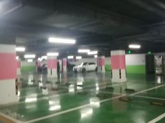 -居然之家·停车场