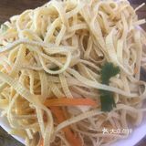 第一次来赖扁担吃面,可能是因为地角的原因,中午高峰期