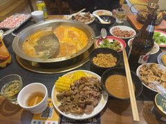 -沸炉重庆老火锅(军事博物馆店)