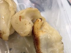 -黄阿姨锅贴大王(万航渡路店)