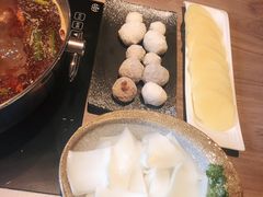 丸子总动员-老鼎旺安格斯牛肉火锅(衡艺广场店)