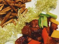野菌香煎牛肉粒-彩丰楼·中餐厅(国家会展中心上海洲际店)