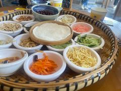 -包整·丝娃娃(一览甲秀楼风景店)