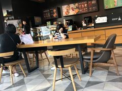大堂-星巴克(南京鼓楼吾悦广场店)