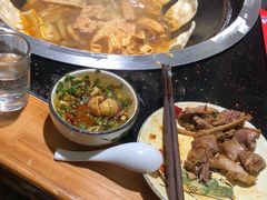 -地锅公社·现炒地锅鸡·地锅鱼·夜宵(罗锦路店)
