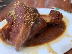 -巷子深菜馆·津门肘子(滨海店)