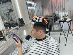 -尤司男士国潮理发馆