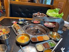-韩烧牛中牛·甄选黑牛烤肉(黑金店)
