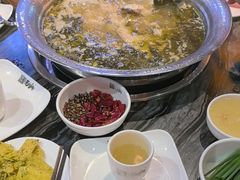 -老船舫·现做活鲜鱼馆(东郊记忆店)