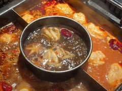 -老牌坊云南鱼豆花火锅(哈西万达店)