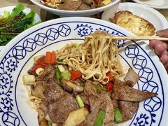 -李与白包子铺(桐梓林店)