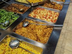 -食里香自助快餐(香槟小镇店)
