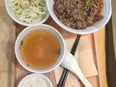-熊吞·大碗丼烧肉饭(济宁万达广场店)