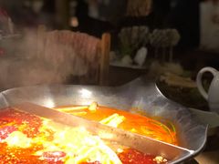 -湊湊火锅·茶憩(杭州湖滨银泰in77店)