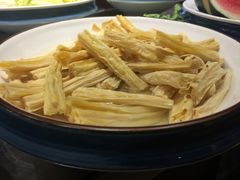 炸腐竹-钱小主·自助回旋烤肉火锅餐厅(东方新天地店)