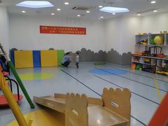 -金色雨林感统学能培训中心(武广校区)
