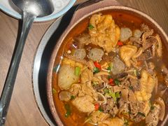 -蔡婶牛腩牛杂煲(长安万科店)