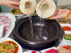 -四季缤纷椰子鸡(梅溪新天地店)