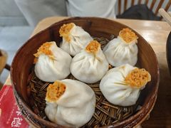 蟹黄小笼汤包-常鲜德乐购迎桂馒头店(麻巷公寓店)