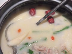 -老阿爸鲜鱼土菜(园区永旺店)