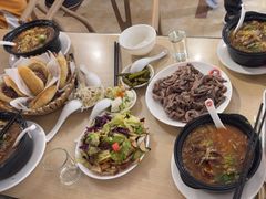 -闫家驴肉老店(华电一校店)