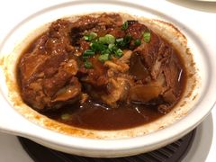慢炖酱香猪软骨煲-港丽餐厅(高德置地店)