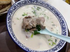 羊肉汤（多肉）-穆得·老周家牛肉烧饼(普利街店)