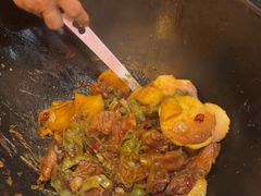 -哈尔滨烧烤·山河村铁锅炖(交大店)