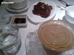 双拼饭和奶茶-太兴餐厅(东方广场分店)