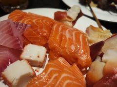 -川骄海鲜自助(王府井奥莱UP TOWN店原世界之花店)