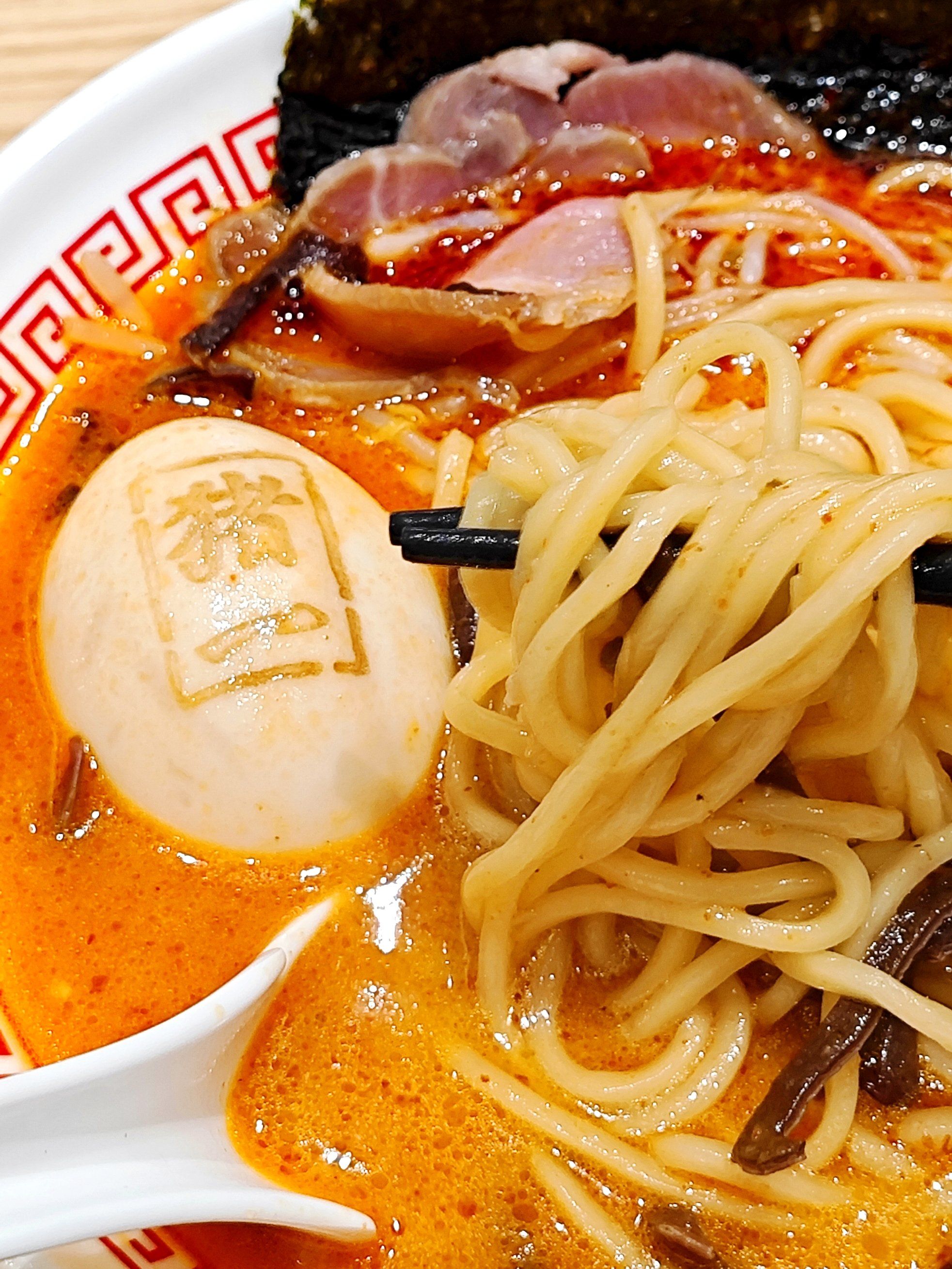 在深圳!日式特色豚骨拉面!