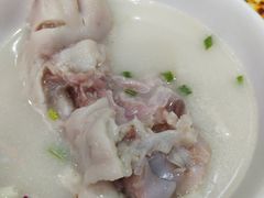 -雷祖芳老妈蹄花店