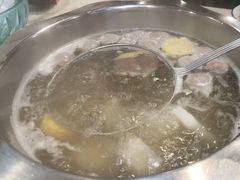 -粤潮牛肉火锅店(江南大道店)