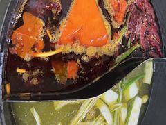 -重庆故事姊妹老火锅(财经学院店)