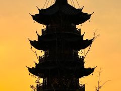 -龙华寺