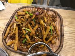 -江城燕子大排档(江汉路步行街店)