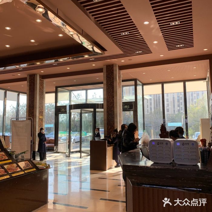蓝港海鲜厨房(金水路店)大堂图片