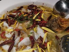 老坛子酸菜鱼（鲈鱼3-4人份）-太二酸菜鱼(广州IFC国金天地店)