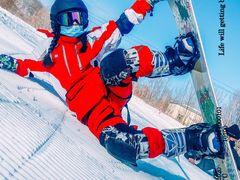 -亚布力新体委滑雪场