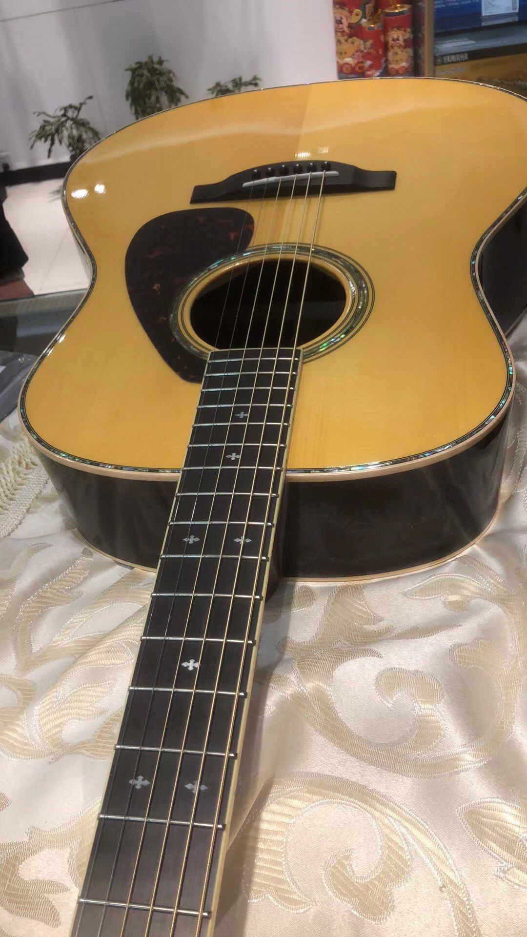 雅马哈吉他ll16d