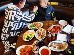-大连君悦酒店 · VIVA(星海广场店)