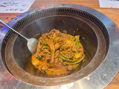 -山河屯铁锅炖·非遗东北菜(南山店)