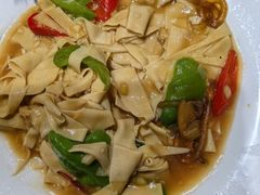 -东北农家院·铁锅炖(莘庄店)