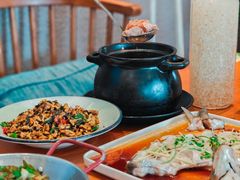 -莲餐厅·湖北菜·潜江小龙虾店(愚园路店)