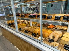 -焙丽拾光(麦凯乐直营店)