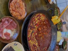 -黄潇洒老火锅(九眼桥宏济巷店)