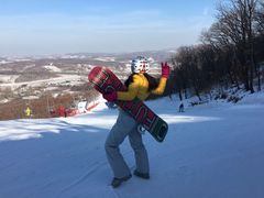 -庙香山滑雪场