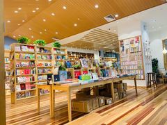 -猫的天空之城概念书店(印象城购物中心店)