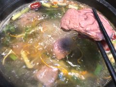 -陆记牛庄·碳锅龙虾烧烤(爱上花园店)