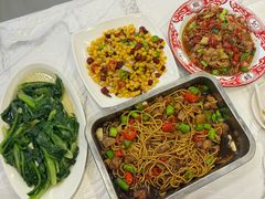 -江城燕子大排档(江汉路步行街店)